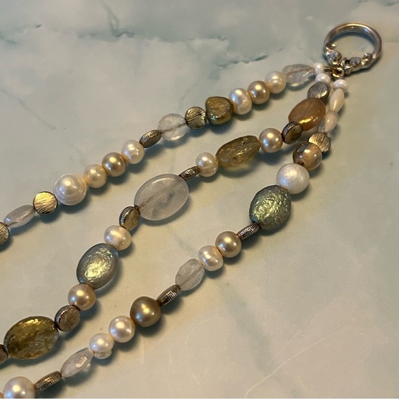Three Strand Pearl and Bead Bracelet - Picture 3 of 4